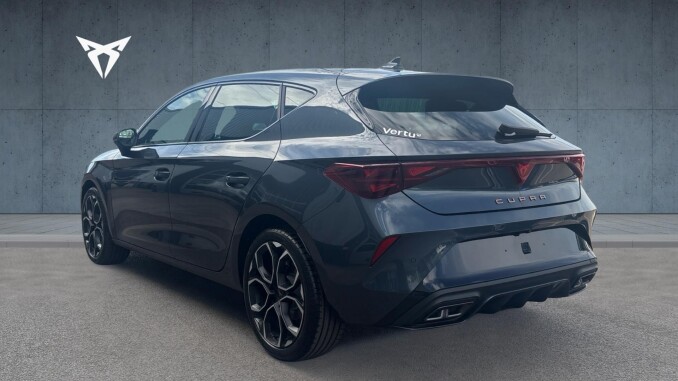 CUPRA Leon 1.5 eTSI 150 V2 5dr DSG Petrol Hatchback - Image 3